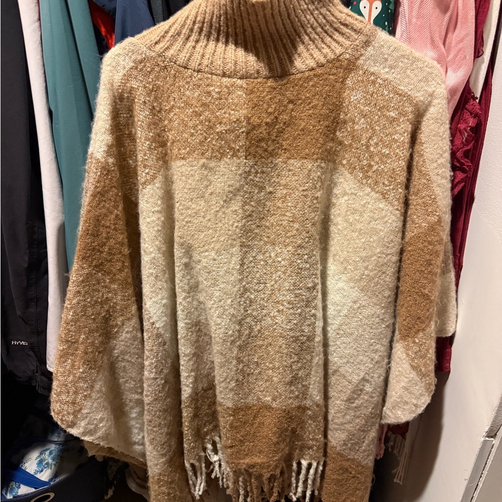 Brown/tan tunic